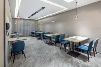 Rujia Business Travel (Jinbiao) Lvliang Wenshui Middle School Diqing Street Shop - breakfast