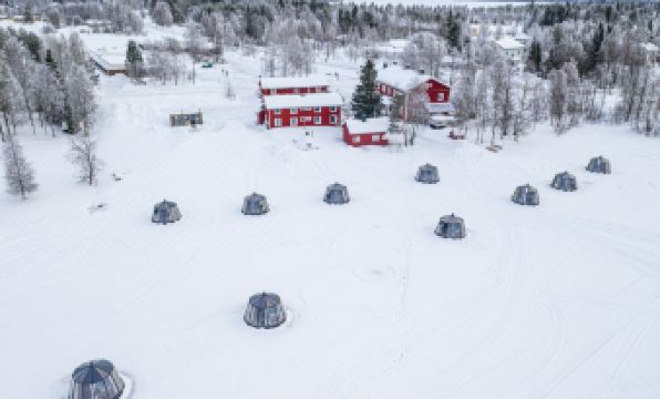 Arctic Guesthouse & Igloos