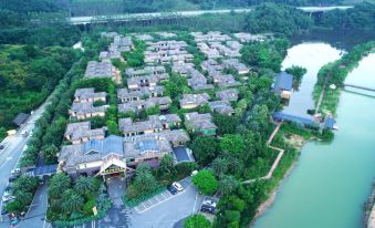 Mandenburg Hot Spring Resort Hotel(Fogang Hemingzhou)