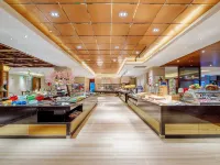 Gloria Grand Hotel Hotels near Yangming Station