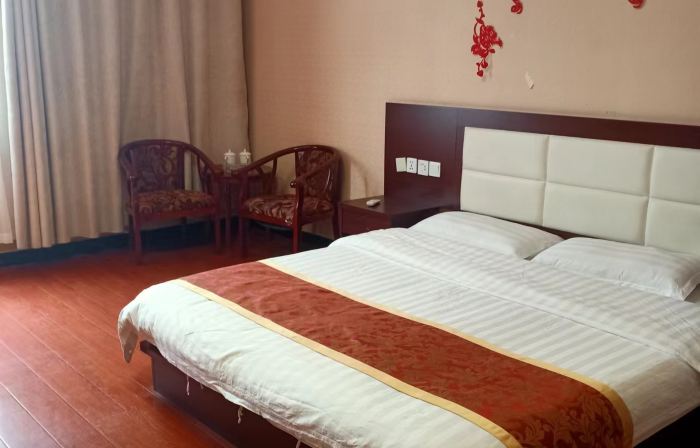 Lincheng Nashan Hotel