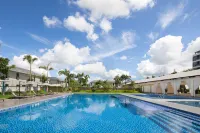 Ramada Encore By Wyndham Jiusuo Down Town - Pools