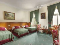 Green Garden Hotel Hotels near Vila Flora