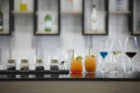 Zealax Hotel & Residence - 5-Star