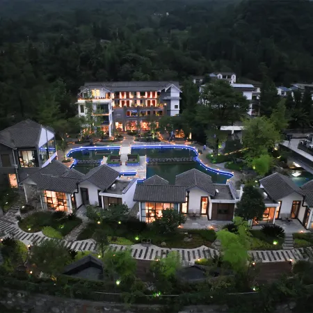 Youzai Shanju Hot Spring B&B