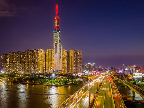 Vinpearl Landmark 81, Autograph Collection