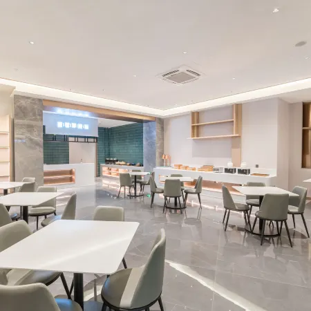 Starway Hotel (Lianshui Gaogou First Street)