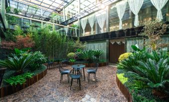 Kunming Xiandu Garden Hotel (North Railway Station Subway Station)