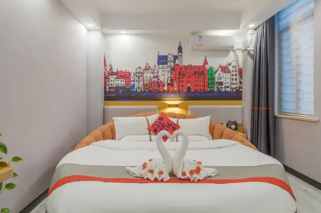 Junyi Hotel (Tanguo Ancient City)