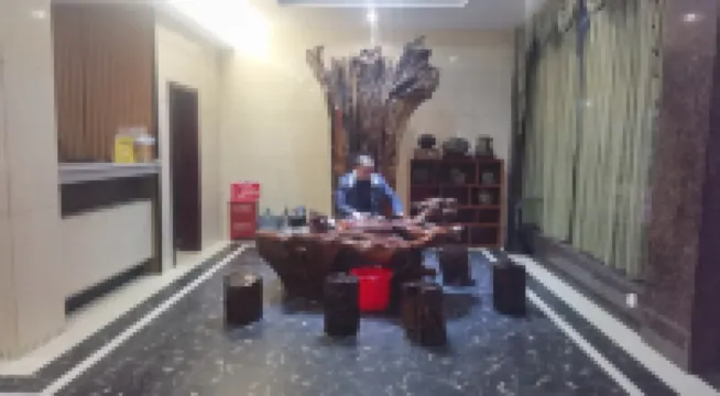 โรงแรมฮวาไถ ฟูหยาง หลงฮุ่ย