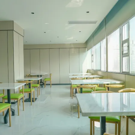 Paco Hotel(Shenzhen Luohu Port Branch) Отели рядом с достопримечательностью «Порт Лоху»