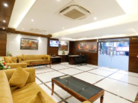 Hotel Dolphin Grand Hotels in Varanasi