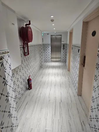 PENSÃO ELEGANTE (RUA DA FELICIDADE) Отели рядом с достопримечательностью «Руины Святого Павла»