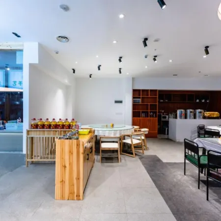 Mingyue Mountain Selenium Residence Hot Spring Hotel