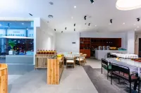 Mingyue Mountain Selenium Residence Hot Spring Hotel