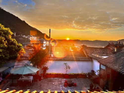 Binchuan Jizushanzi Hexi Fengju Hotels in Binchuan