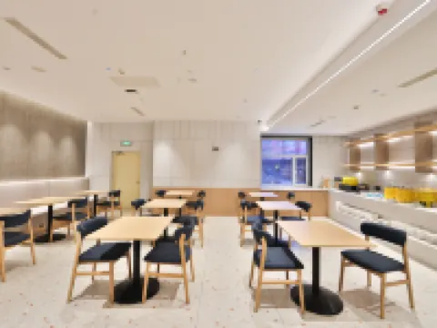 Homeinn Selected Hotel (Songyuan Qianguo Wulan Avenue Railway Station) Hotel di Qian Gorlos