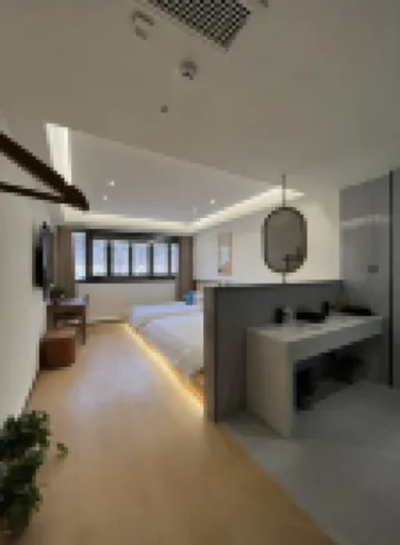 Henglu Hotel (Yangzhou Slender West Lake Dongguanjie Scenic Area) Hotels near Geyuan Garden