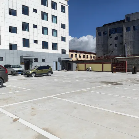 Maqu Amara International Hotel