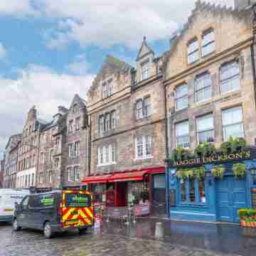 Bright Old Town City Centre Apartment Hotel Exterior