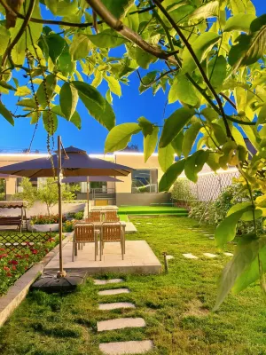 Yalan Heju Homestay (Huocheng Qingshuihe Town Jieyou Princess Lavender Garden)
