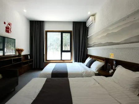 Homestay Yihao Courtyard · Xixiangjian Отели рядом с достопримечательностью «Wulaofeng Peak»