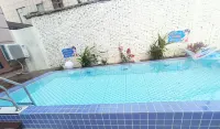 Beihai Silver Beach Qianhouyuan Homestay (Bei Hai Silver Beach Scenic Area)