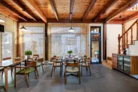 Holiday Inn in Main Streets and Alleys (Tunxi Old Street Store in Mount Huangshan) - Homestays