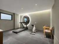 โรงแรมเจียนนา กลอเรียส (สถานีรถไฟผิงติ่งซาน ว่านต้า พลาซ่า)