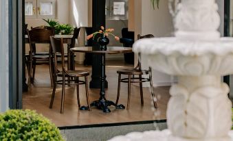 Dali wuxia Travel Hotel