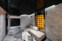 Cloud e-sports hotel