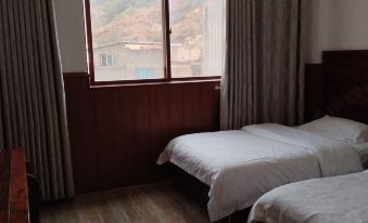 Honghe Business Hotel