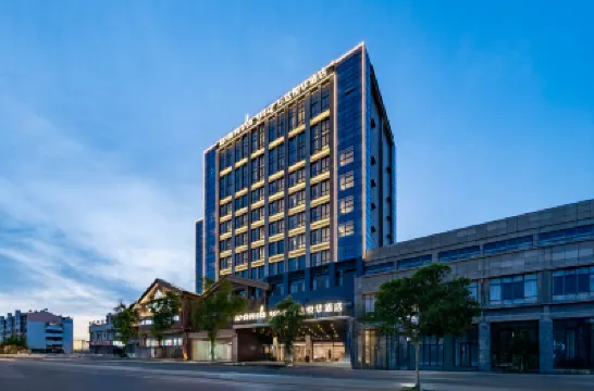 WanDa YueHua Hotel  LianShui  HuaiAn （Dongding Mall Wuyue Plaza Branch） فنادق في 
