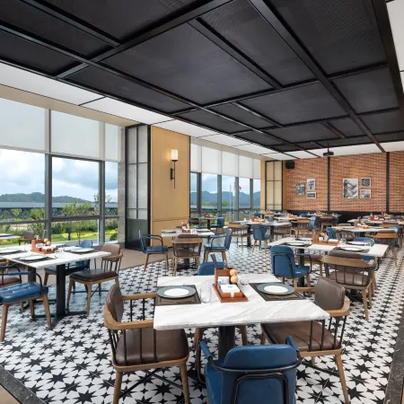 Four Points by Sheraton Wuyuan