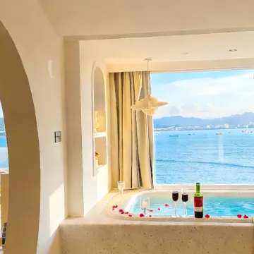 Sea Symphony Hotel Hotels near Sunlight Rock