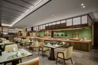 Crowne Plaza Xinghua - breakfast