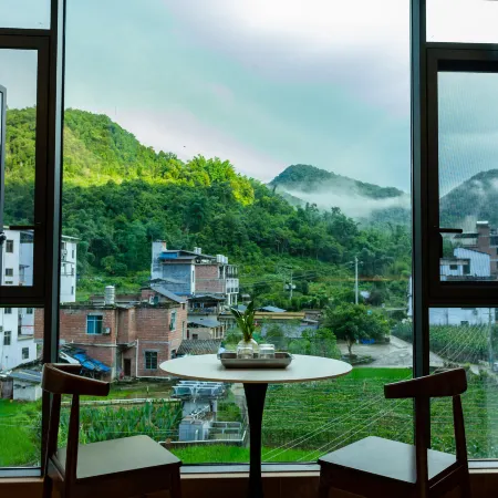 Yunshui Mountain Lodge