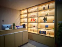 Yuelan Hotel (Yinchuan Zhenbeibao Western Movie City Seeing Helan Performing Arts Town) - WiFi