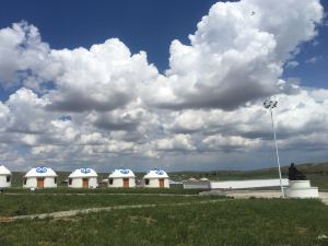 the Volcanic Prairie Car Camp