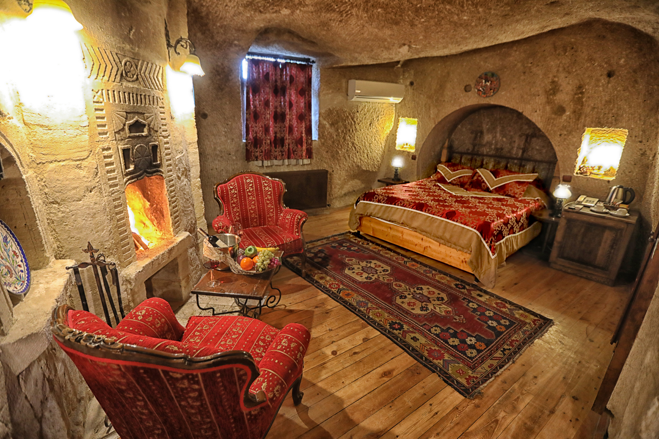 Traveller＇s Cave Hotel