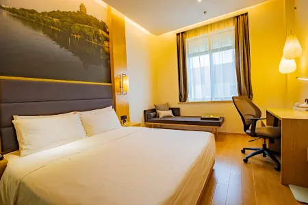 Atour Hotel (Xuanwu Lake, Xuanwumen), Nanjing Отели рядом с достопримечательностью «Nanjing Hongshan Forest Zoo»