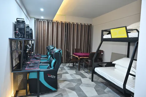 Xinyang Youmei E-sports Hotel - Esports