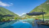 Lushui Denggeng Hot Spring Banshan Hotel Hotel a Lushui