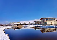 Yilahai Jijing Manor (Shangri-La Ten Miles Snow Mountain)