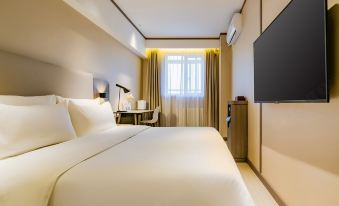 HanTing Hotel (Xi'an Keji Road Subway Station)