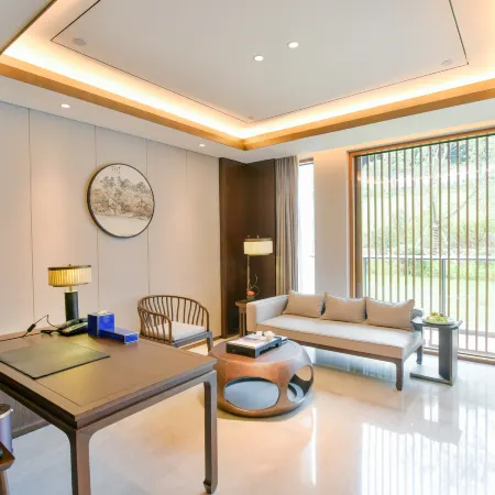Shengzhou Hotel