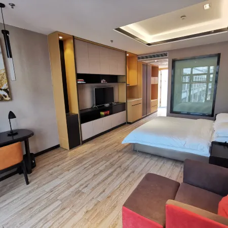 Danyang Huanhua Lelan Theme Hotel