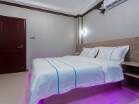 广州柏雅精品酒店式公寓 - 精致投影大床房(冷暖空调)