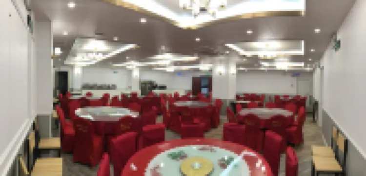 Bali Island Holiday Hotel (Hengshui Railway Station)
