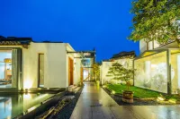 Floral Hotel·Zerunju Light Luxury Hotel 우전 동책 호텔